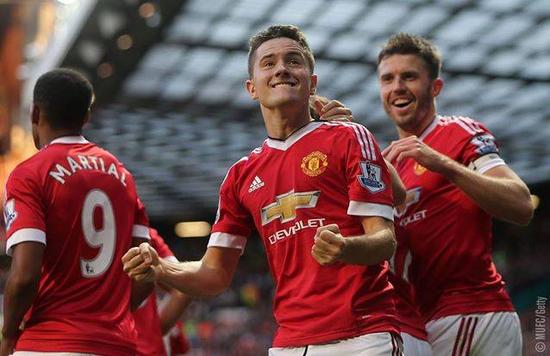 打破了场上 打破了场上